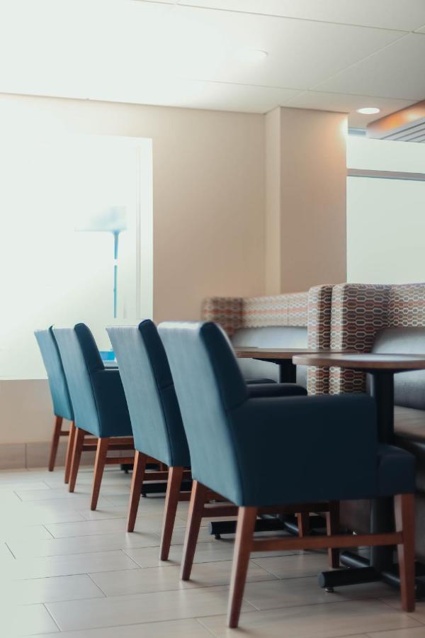 Holiday Inn Express - Allentown North By Ihg Buitenkant foto